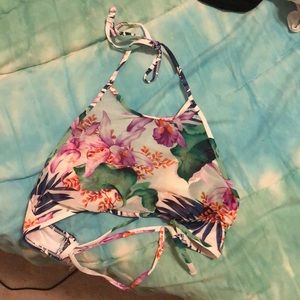 Xs in the top. Xs in the bottom.Tommy Bahama brand